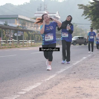 Runner Photo 8347038