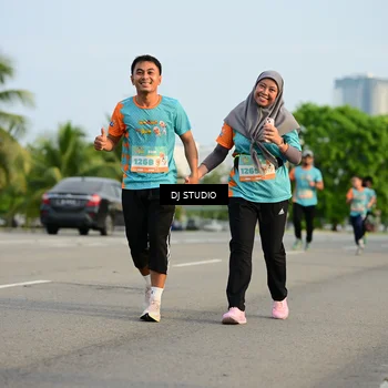 Runner Photo 8347055