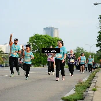 Runner Photo 8347076