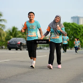 Runner Photo 8347084