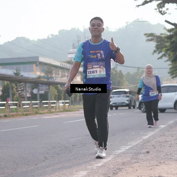 Runner Photo 8347097