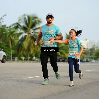 Runner Photo 8347111
