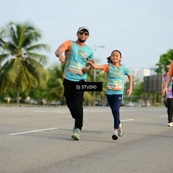 Runner Photo 8347112
