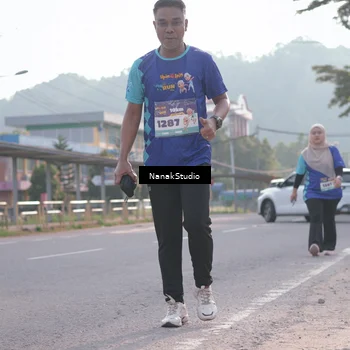 Runner Photo 8347115