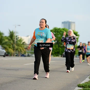 Runner Photo 8347116