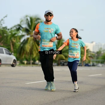 Runner Photo 8347118
