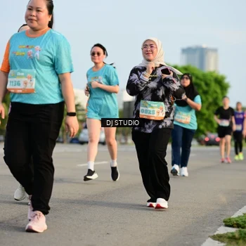 Runner Photo 8347132