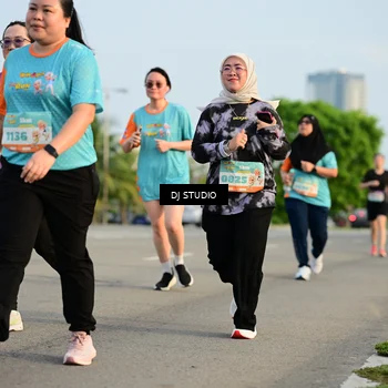 Runner Photo 8347142