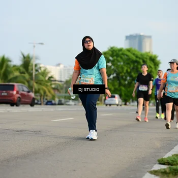 Runner Photo 8347157