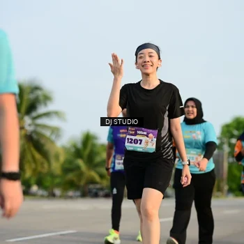 Runner Photo 8347200