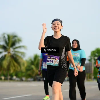 Runner Photo 8347202