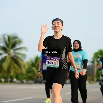Runner Photo 8347203