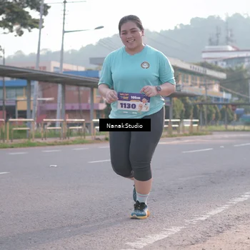 Runner Photo 8347214