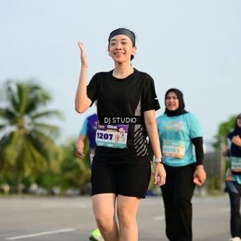 Runner Photo 8347216