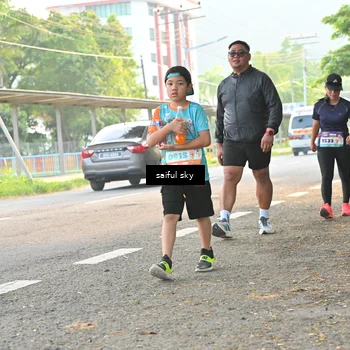 Runner Photo 8347277