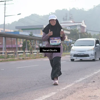 Runner Photo 8347290