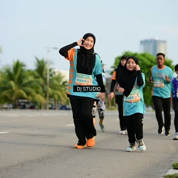 Runner Photo 8347354
