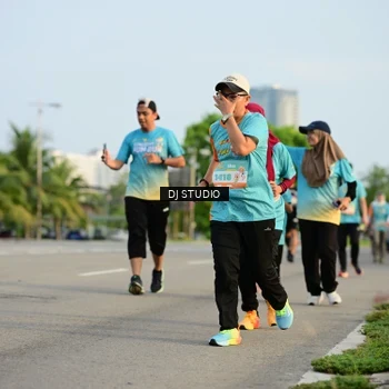 Runner Photo 8347442
