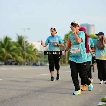 Runner Photo 8347445