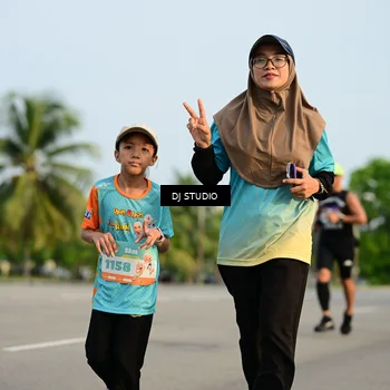 Runner Photo 8347448