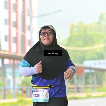 Runner Photo 8347459
