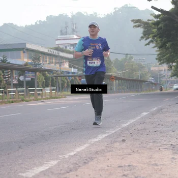Runner Photo 8347479