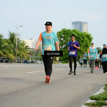 Runner Photo 8347486