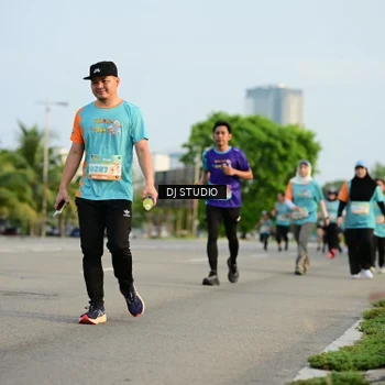 Runner Photo 8347491