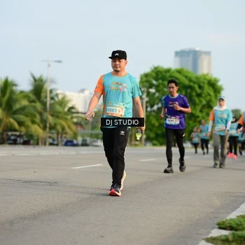 Runner Photo 8347492