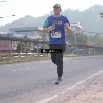Runner Photo 8347494