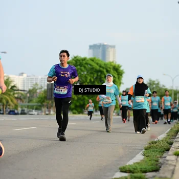 Runner Photo 8347496