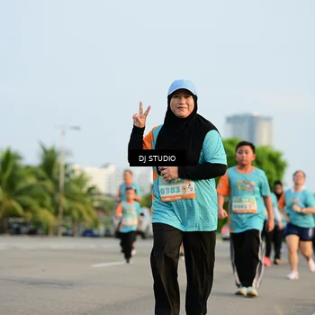 Runner Photo 8347554