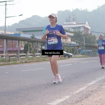 Runner Photo 8347573