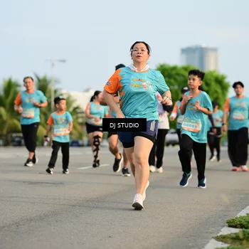 Runner Photo 8347576