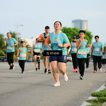 Runner Photo 8347578