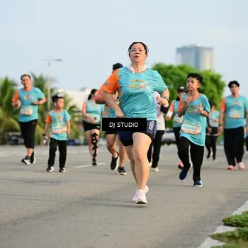 Runner Photo 8347584