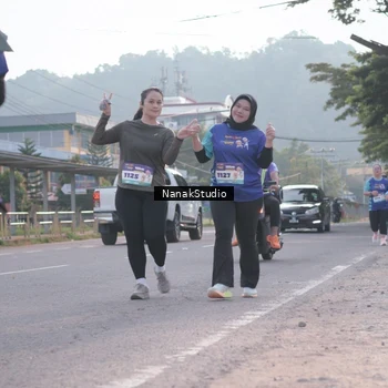 Runner Photo 8347659
