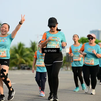 Runner Photo 8347663