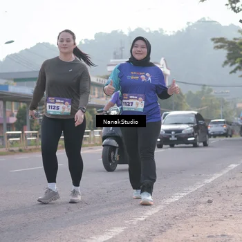 Runner Photo 8347681