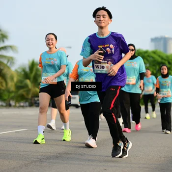 Runner Photo 8347802
