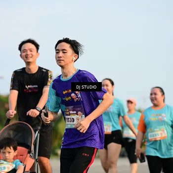Runner Photo 8347810