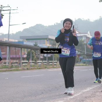 Runner Photo 8347859
