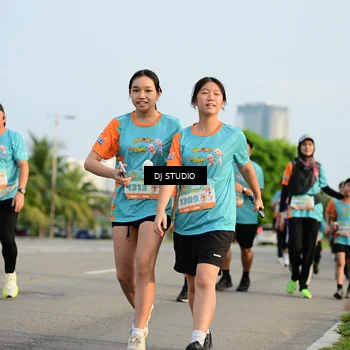 Runner Photo 8347865