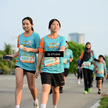 Runner Photo 8347869