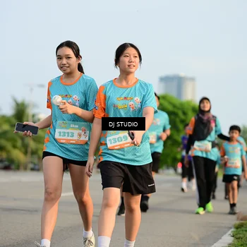 Runner Photo 8347875