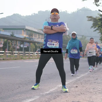 Runner Photo 8347876
