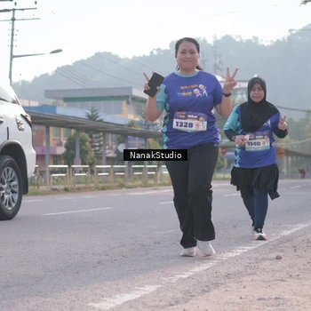 Runner Photo 8348003