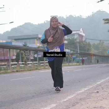 Runner Photo 8348070