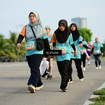 Runner Photo 8348073