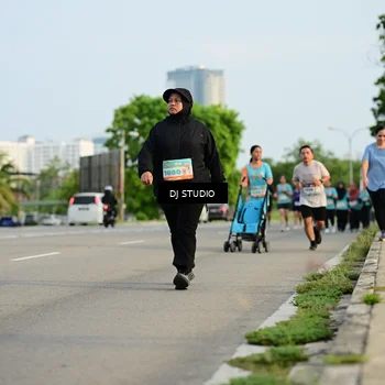 Runner Photo 8348076